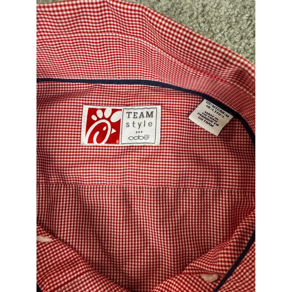 Chick-Fil-A Team Style Oobe Men Red Gingham Button Down Shirt Short Sleeve Med. - Picture 3 of 8